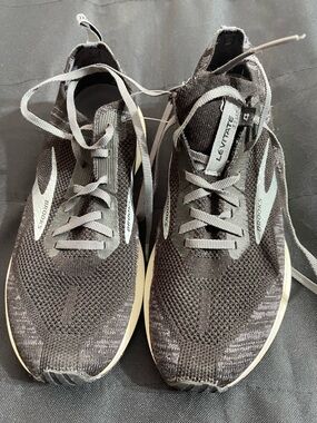 Brooks Levitate Gray and Black Knit Running Shoes